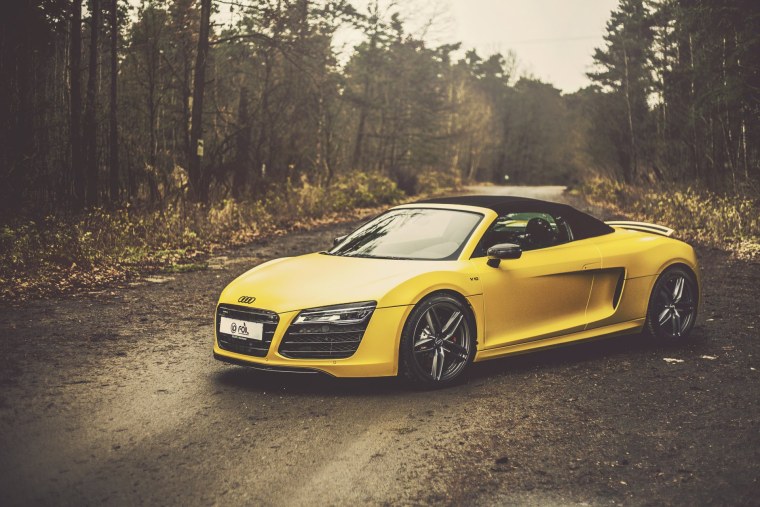 Audi r8 (Type 42)