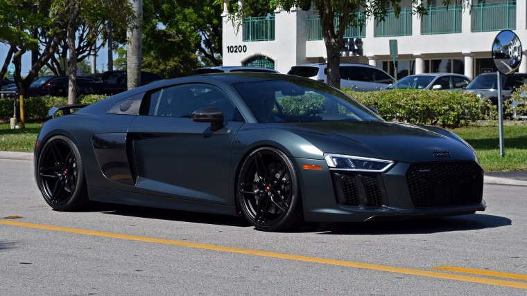 Audi r8 v10 White обои