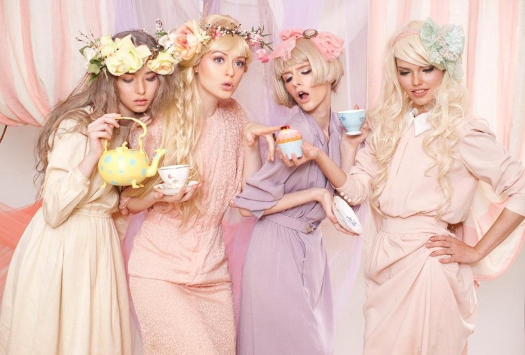 Девушка в пастельных тонах