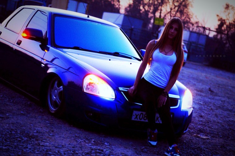 Красивые девушки на приоре