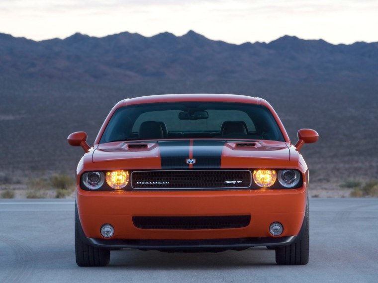 Dodge Challenger srt8 2008
