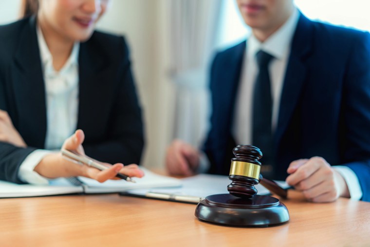 Молоток юриста