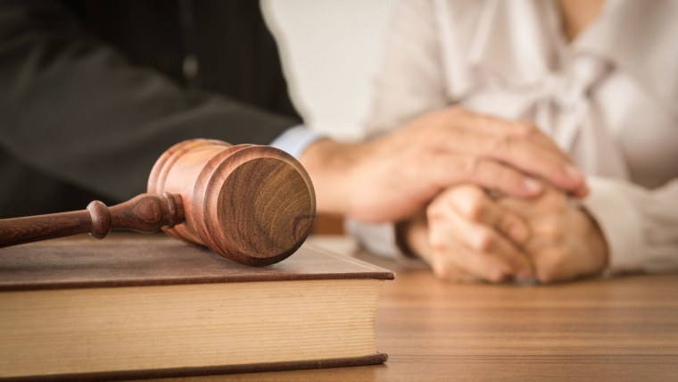 Юрист консультирует