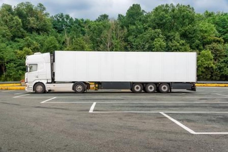 Фура Даф вид сбоку