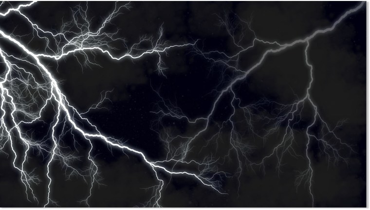 Ночь молния море