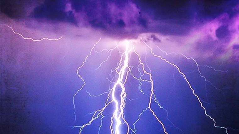 Вертикальная молния