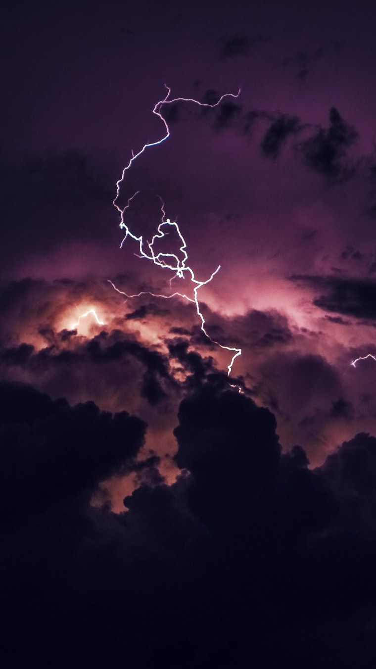 Фиолетовая молния