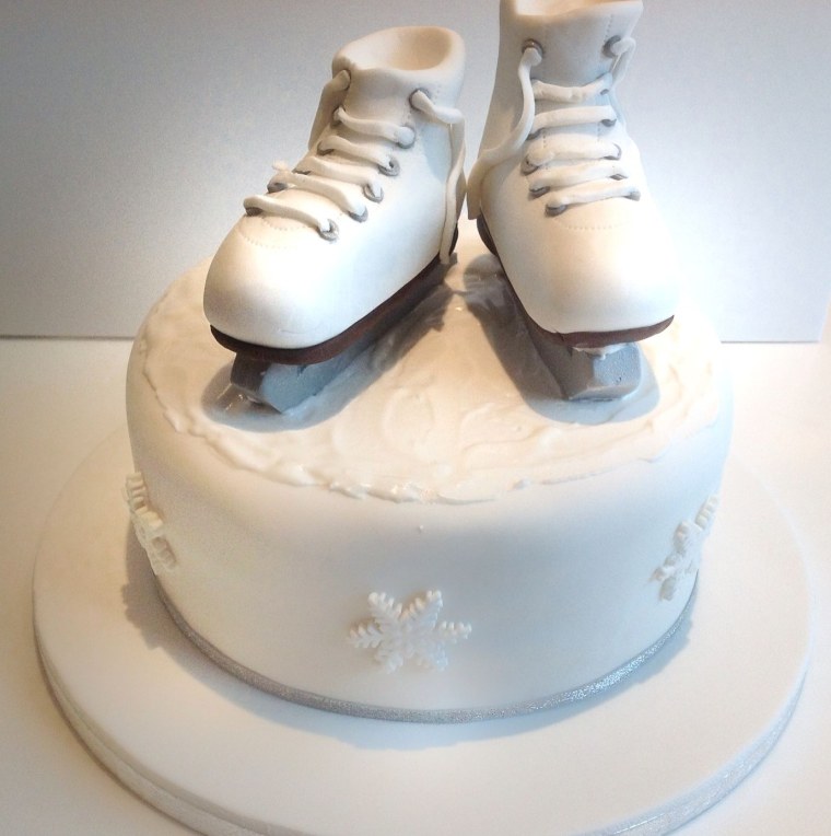 Торт с лыжами