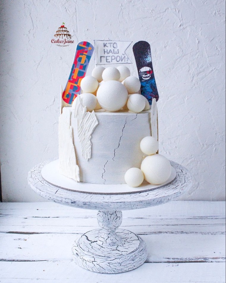 Фигурка сноубордиста из мастики