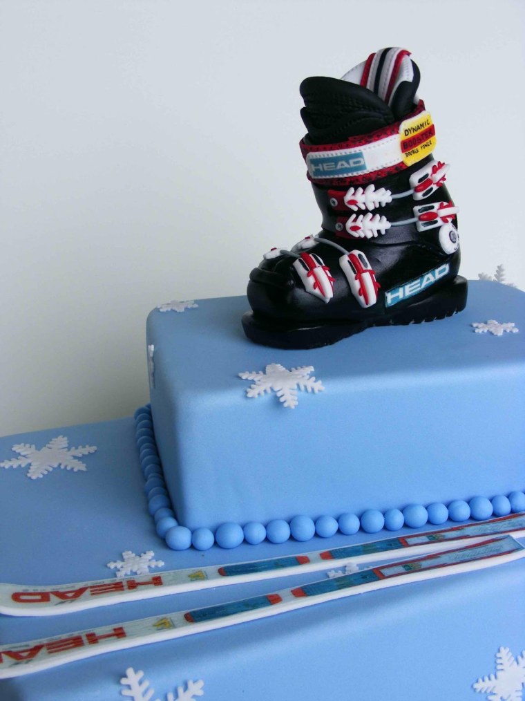 Торт со снегоходом без мастики