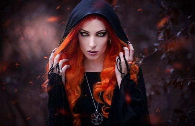 Очень красивая ведьма