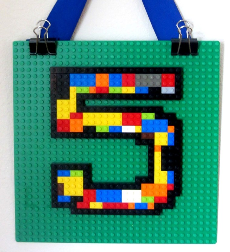 Цифра 5 в стиле лего