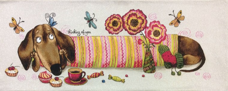 Такса с цветами