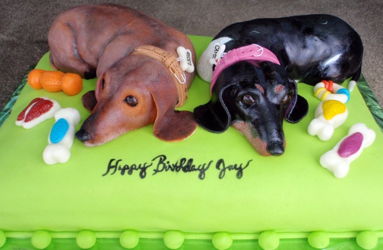 Торт в виде собаки таксы