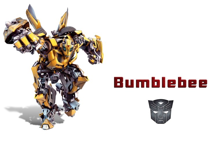 Бамблби на белом фоне