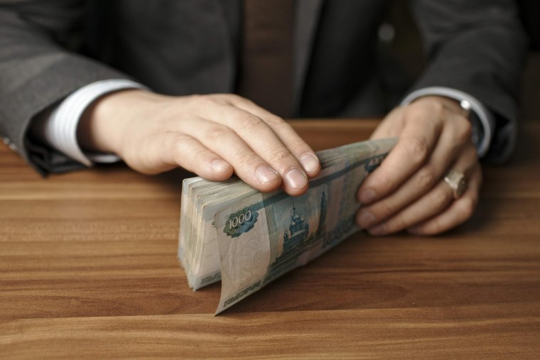 Взятка должностному лицу