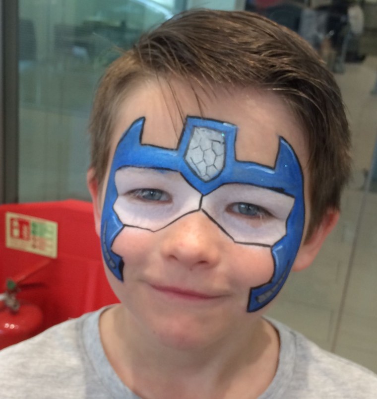 Аквагрим Оптимус Прайм на лице