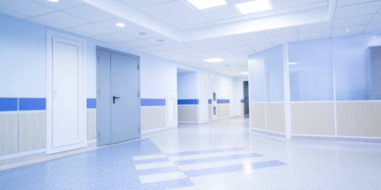 Коридор больницы с боку