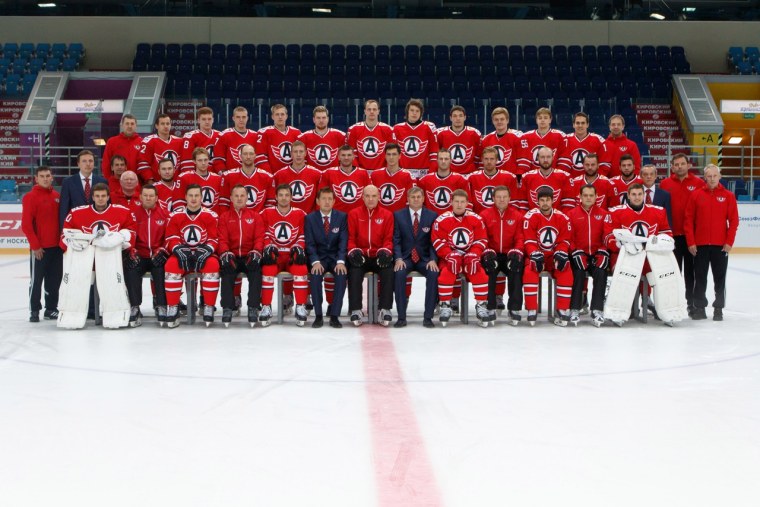 Хк Автомобилист состав