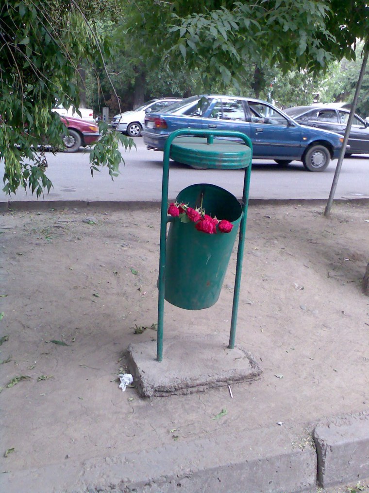 Мусорки из старого огнетушителя