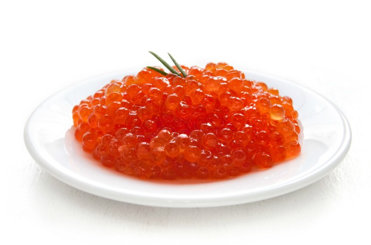 Красная икра кижуча