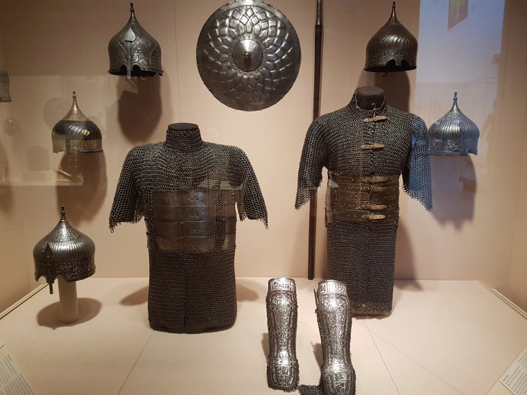 Витязь в доспехах