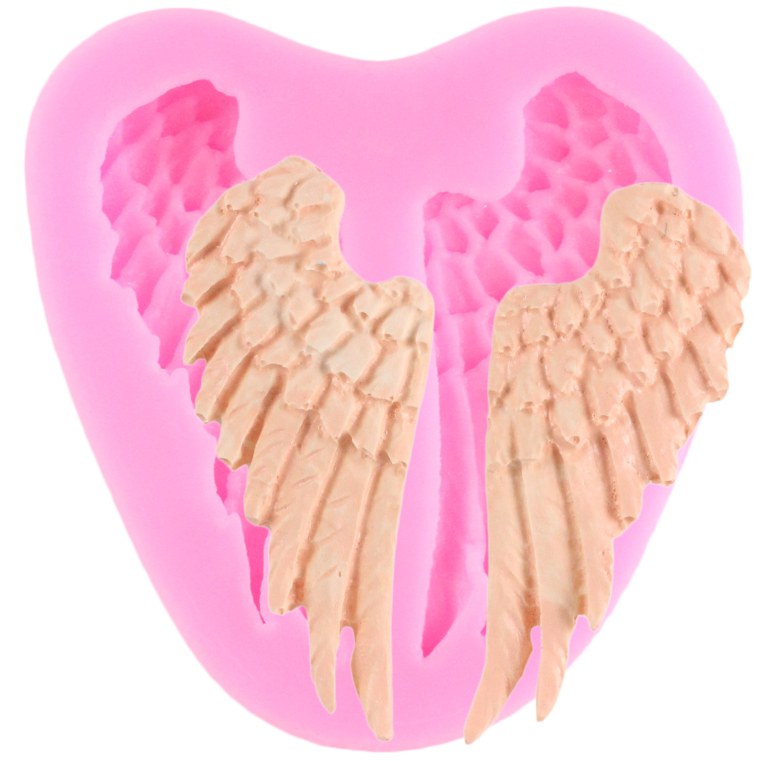 Крылья из мастики