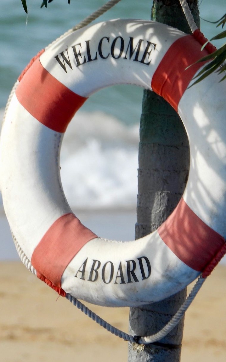 Надпись на спасательном круге