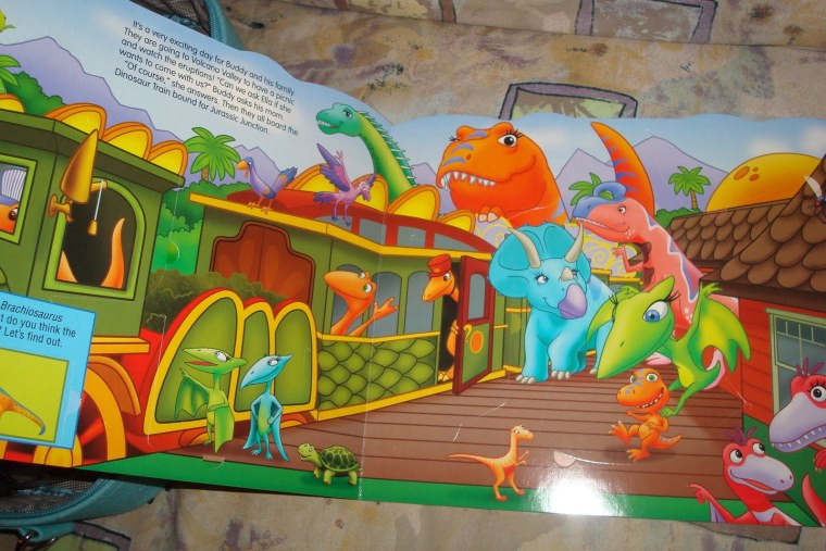 Поезд динозавров книжка друзья Бадди