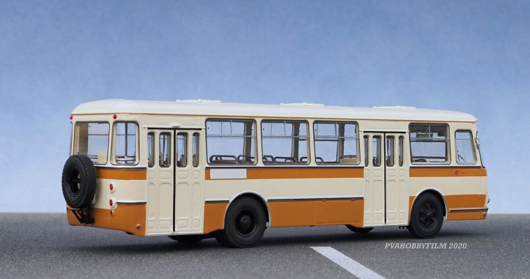 ЛИАЗ 677 игрушка