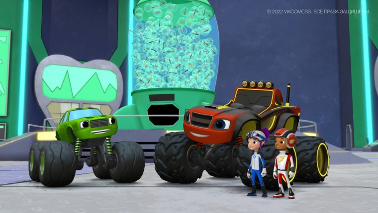 Щенячий патруль и Вспыш и чудо-машинки: особое задание