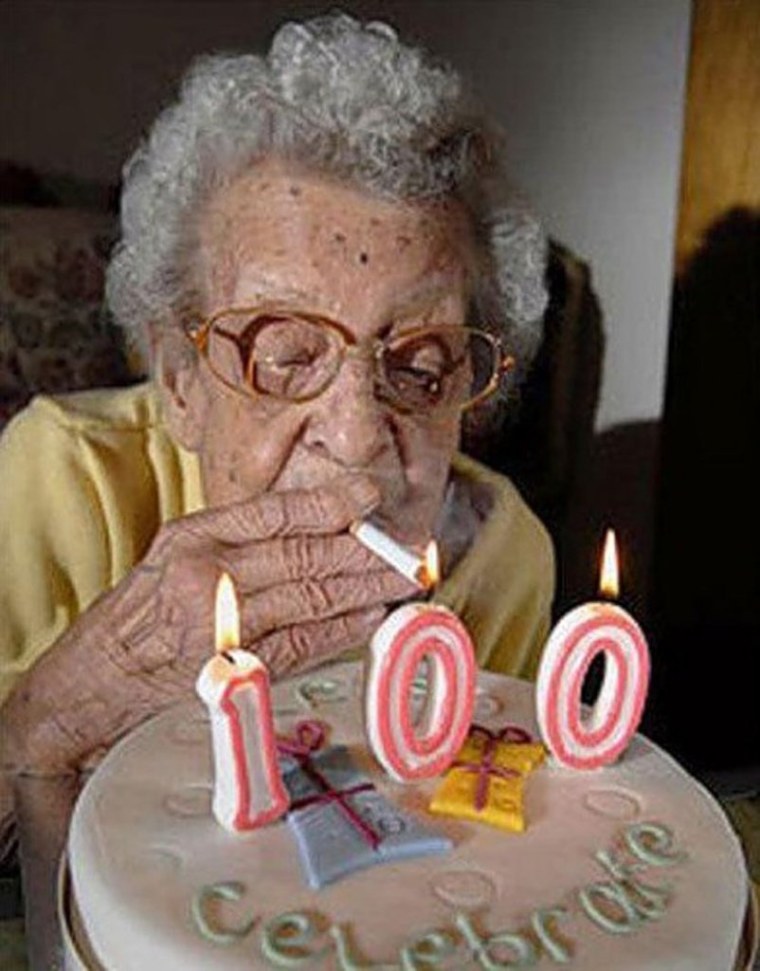 С днем рождения старушка