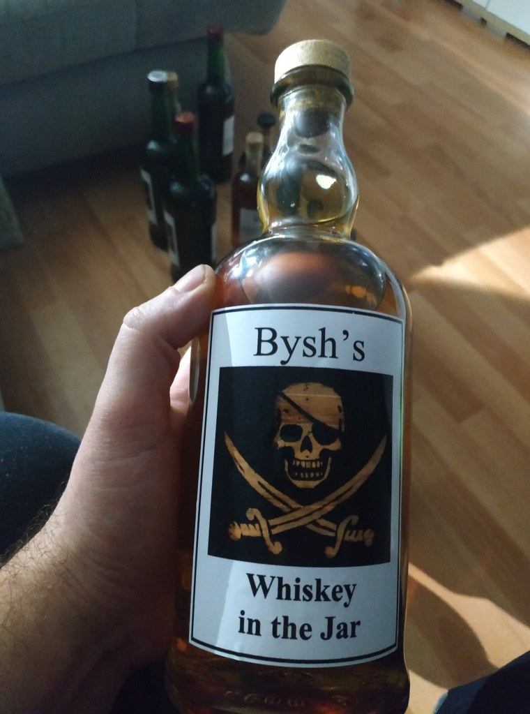 АТАШЕЛ Я С вискарем палашел