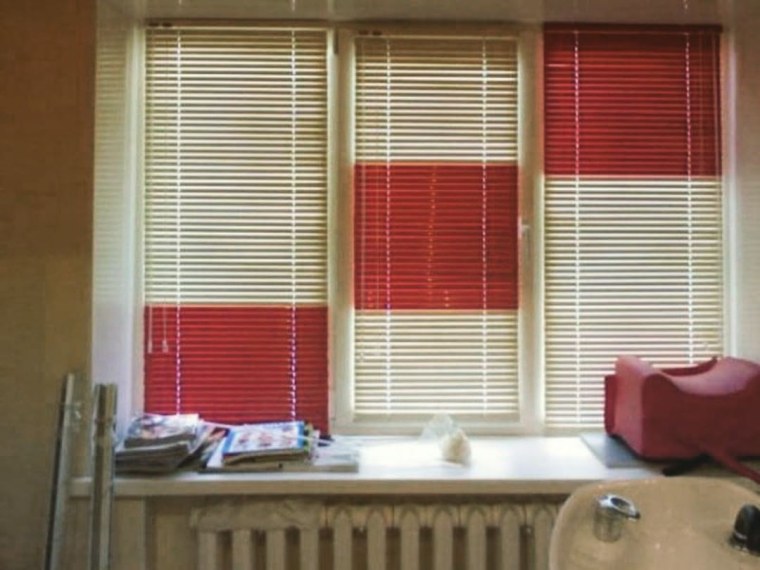 Жалюзи на пластиковые окна цвета