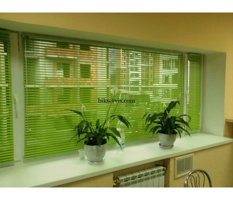 Жалюзи зеленые