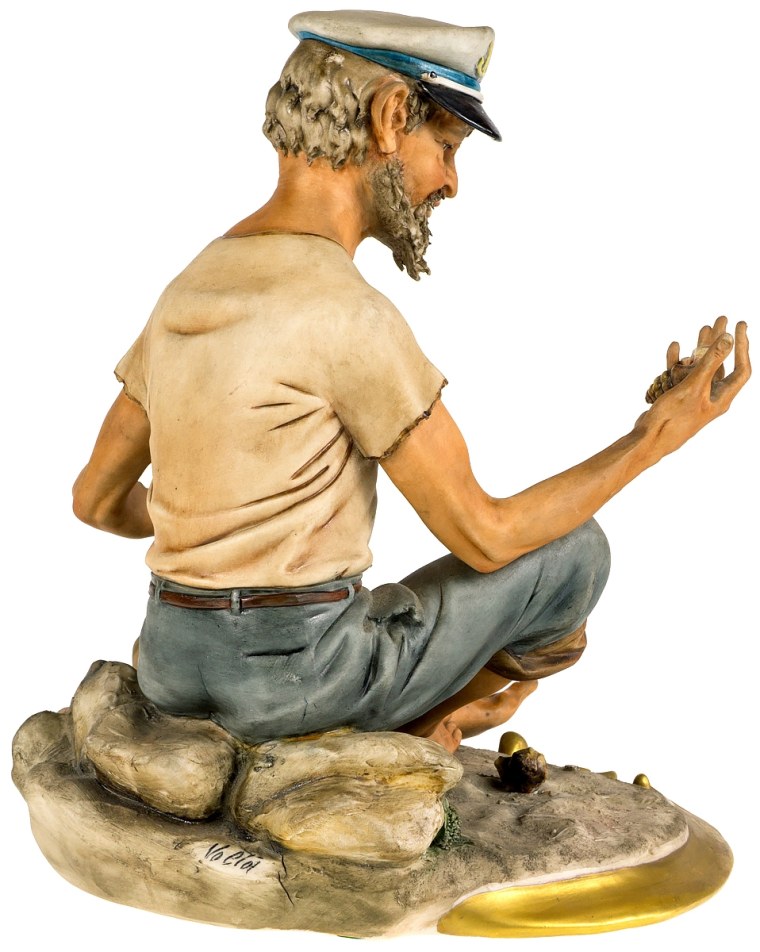 Фигурка "моряк"