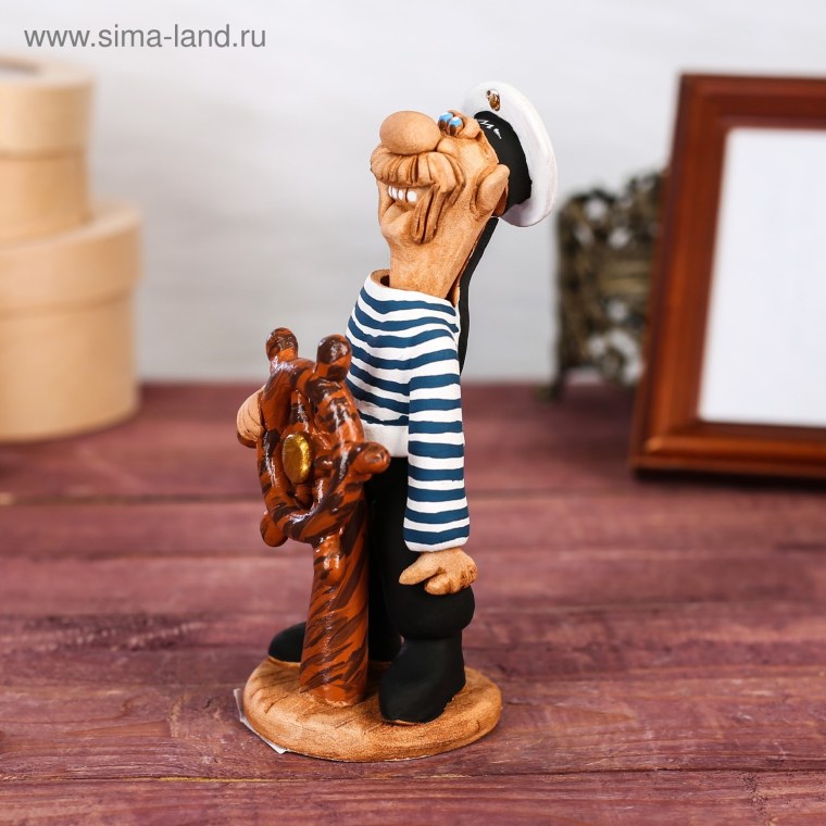 Фигурки морячков