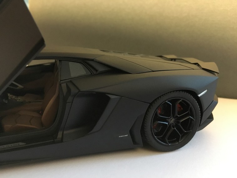 Lamborghini Aventador Aoshima