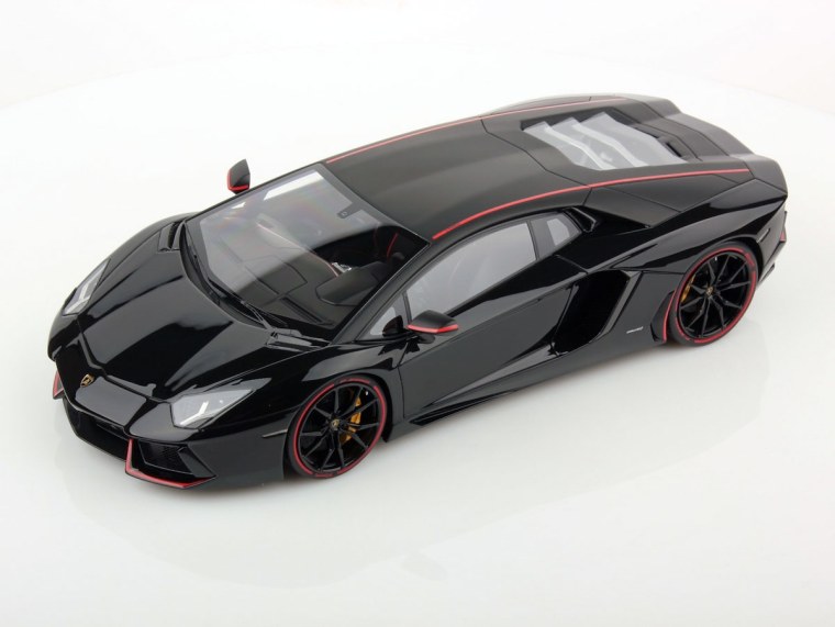 Lamborghini Aventador 700-1lp