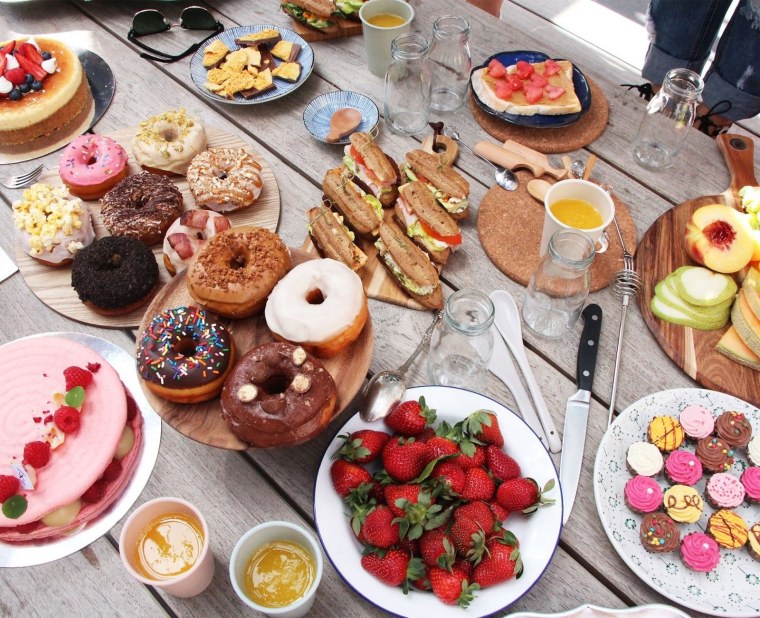 Еда для пикника сладости