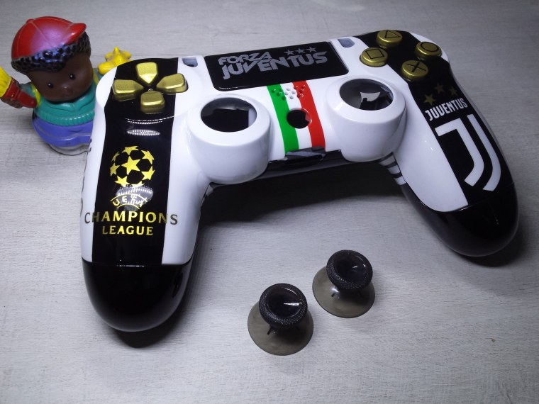 Джойстик Ювентус