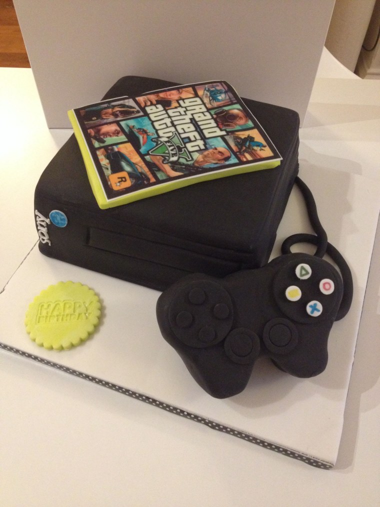 Торт сони плейстейшен 7