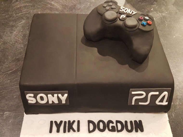 Торт плейстейшен