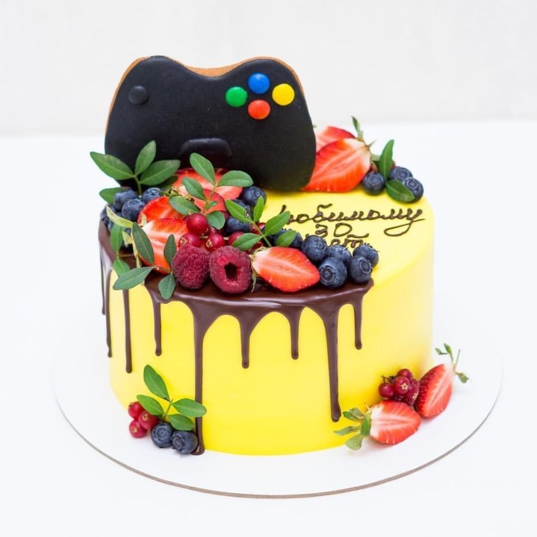 Торт для мальчика с фруктами
