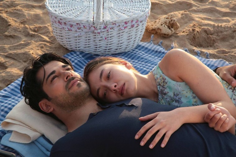 Кара Севда турецкий сериал