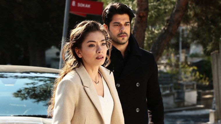 Кара Севда Кемаль и Нихан