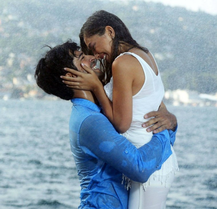 Кара Севда турецкий сериал