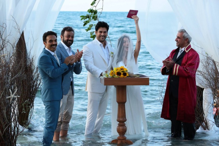 Чёрная любовь турецкий сериал Нихан и Кемаль