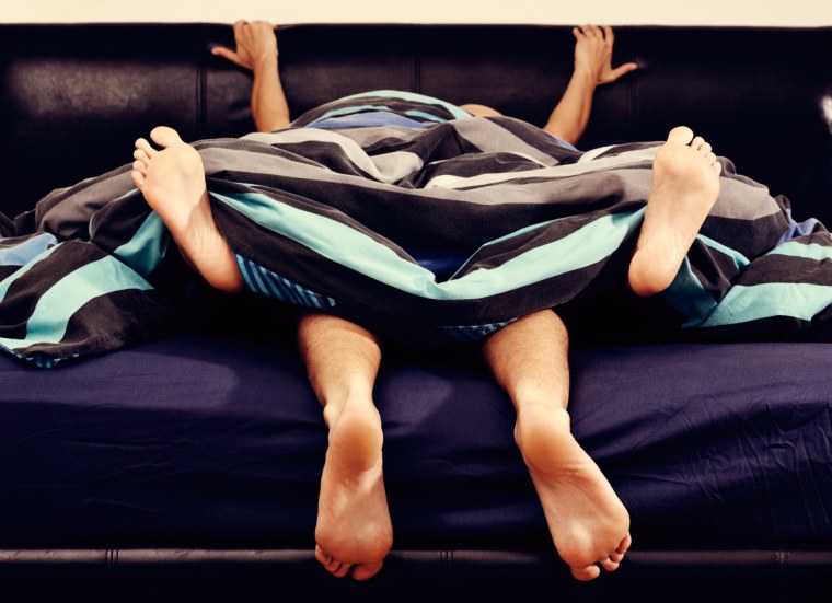 Ноги под одеялом