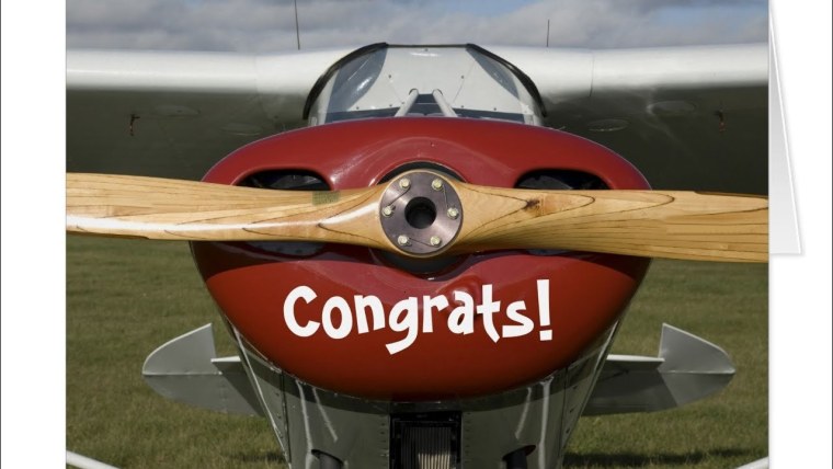 Самолет с поздравлением